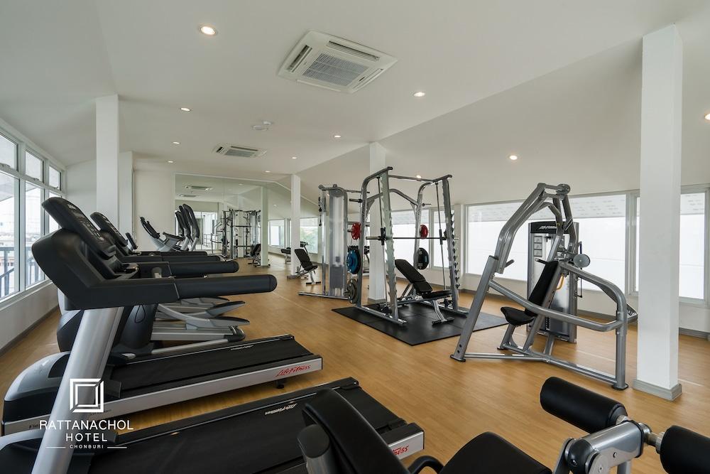 Rattanachol Hotel Chonburi Extérieur photo